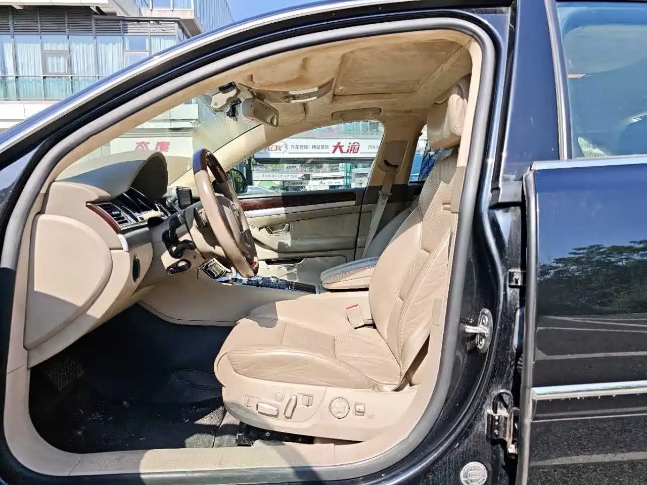 Audi A8 2008 A8L 4.2 FSI Prestige фото 13