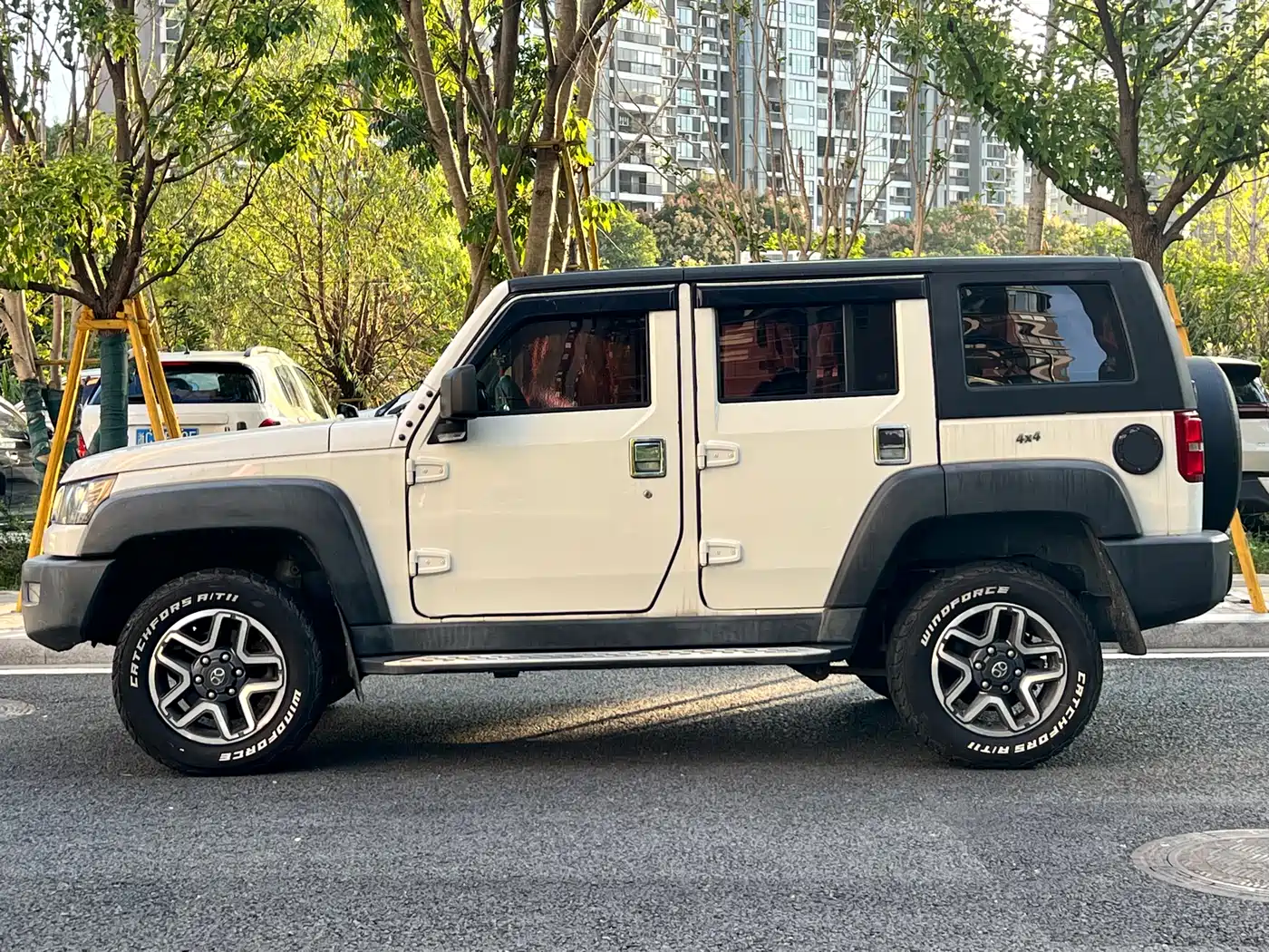 BAIC ORV Beijing Offroad BJ40 2016 Model 40L 2.3T Automatic 2WD Luxury фото 8