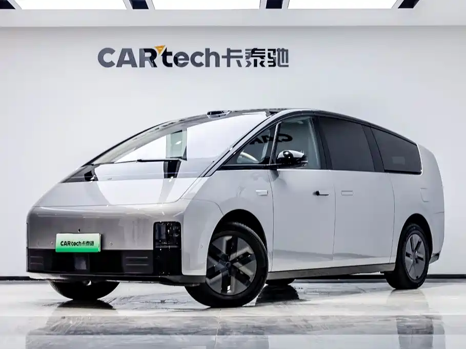 Li Auto MEGA 2025