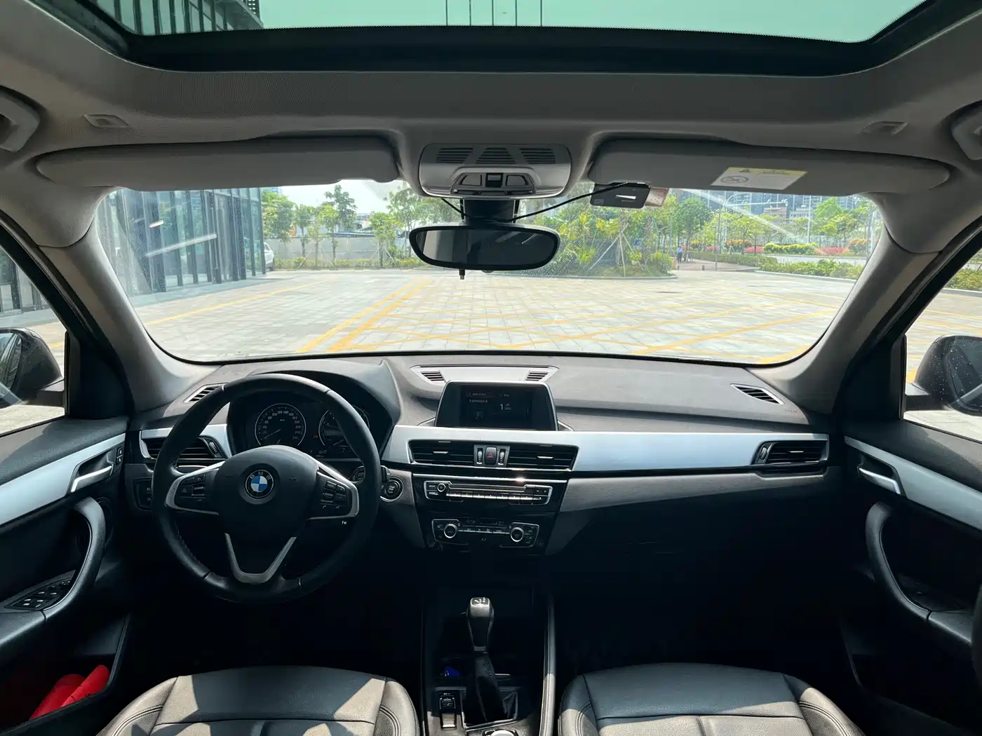 BMW X1 2018 sDrive18Li Fashion Model фото 8