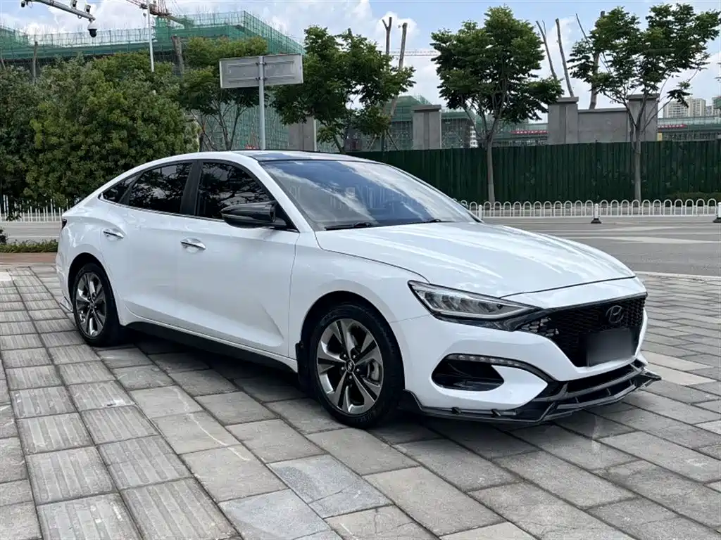 Hyundai Fista 2019 280TGDi Sport Edition China VI фото 5