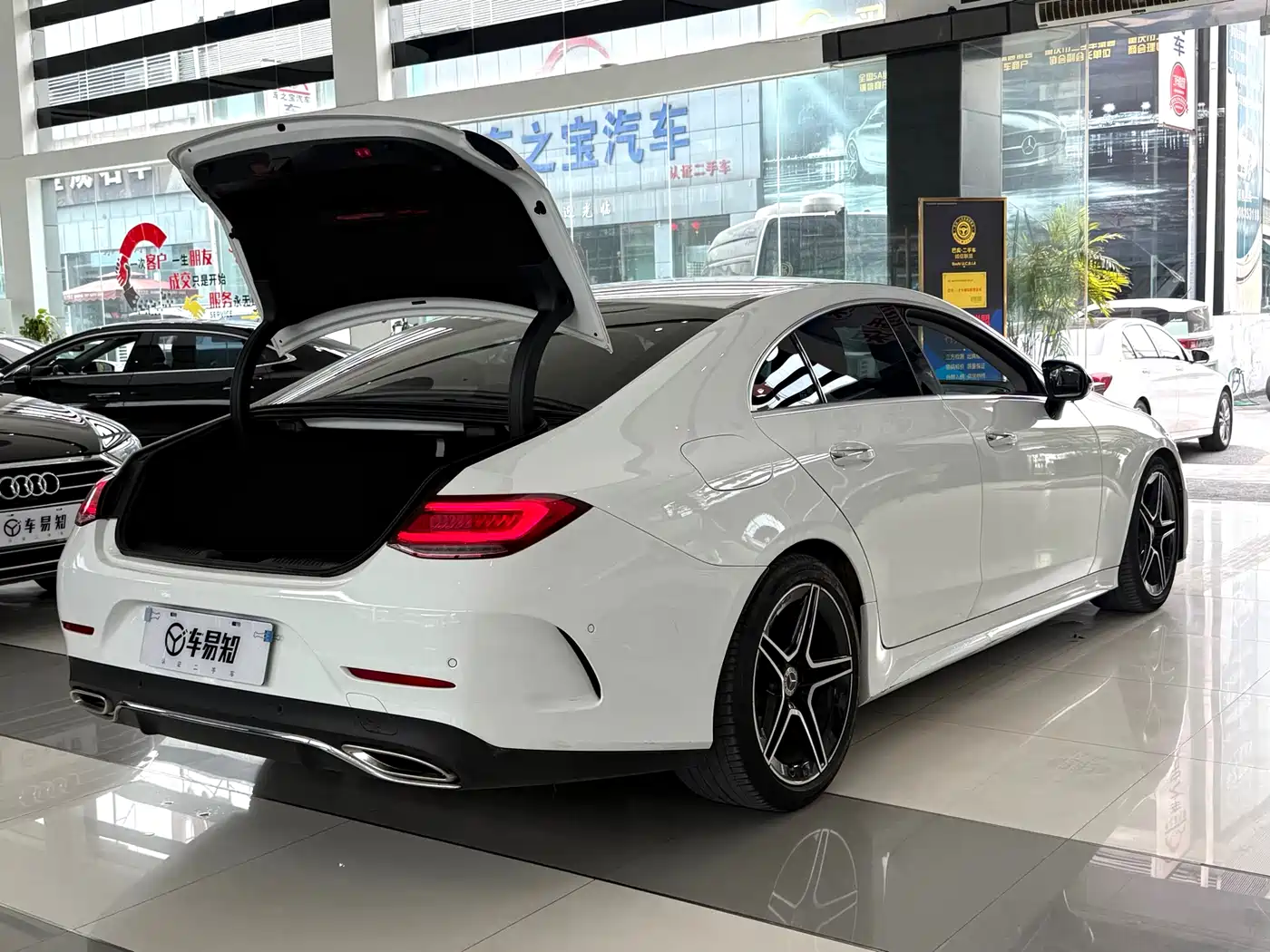 MERCEDES-BENZ CLS