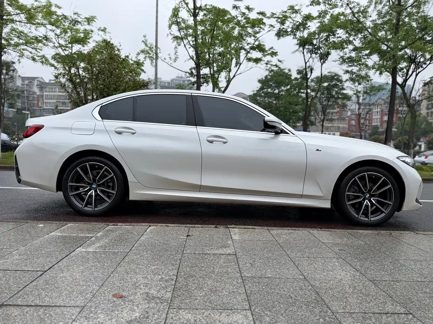 BMW 3 Series 2023 320i M Sport Package фото 8