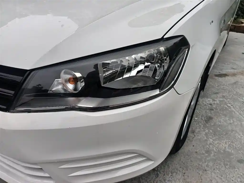 Volkswagen Jetta 2015 Value Edition 1.6L Manual Fashion фото 18