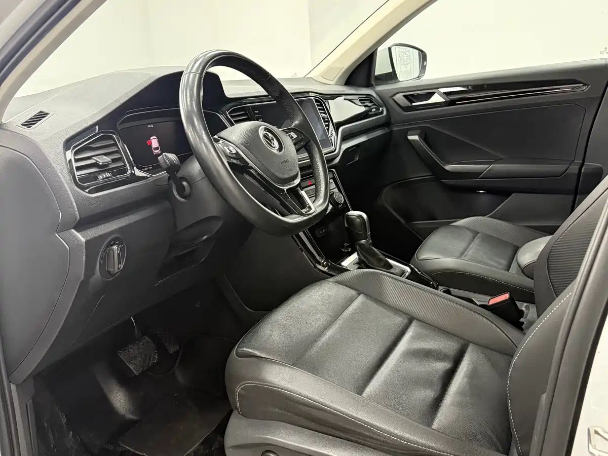 Volkswagen T-ROC 2022 280TSI DSG 2WD Comfort PLUS фото 11