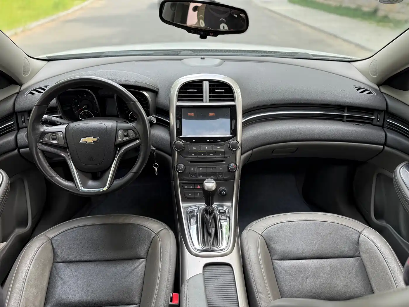 Chevrolet Malibu 2013 2.0L Automatic Luxury Edition фото 5