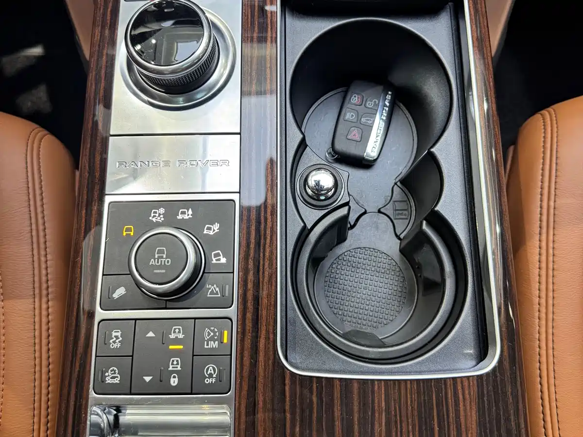 Land Rover Range Rover 2017 5.0 SC V8 AB Ultimate Autobiography LWB фото 13