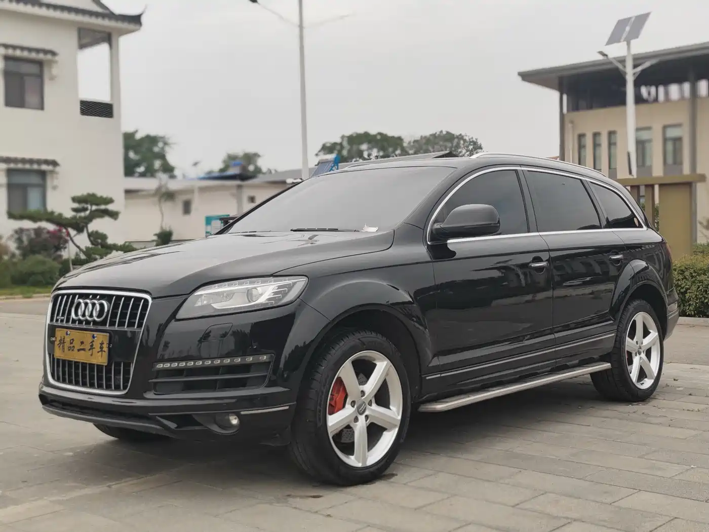 Audi Q7 2012 3.0 TFSI Progressive (200kW)