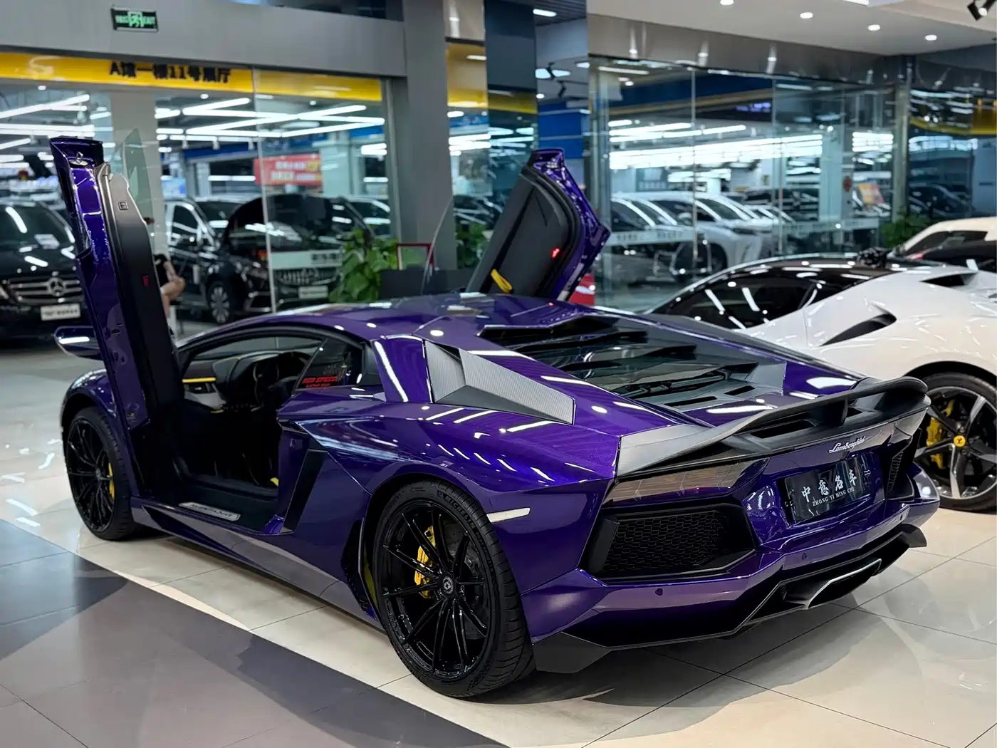 Lamborghini Aventador 2014 2013 LP 700-4 Roadster