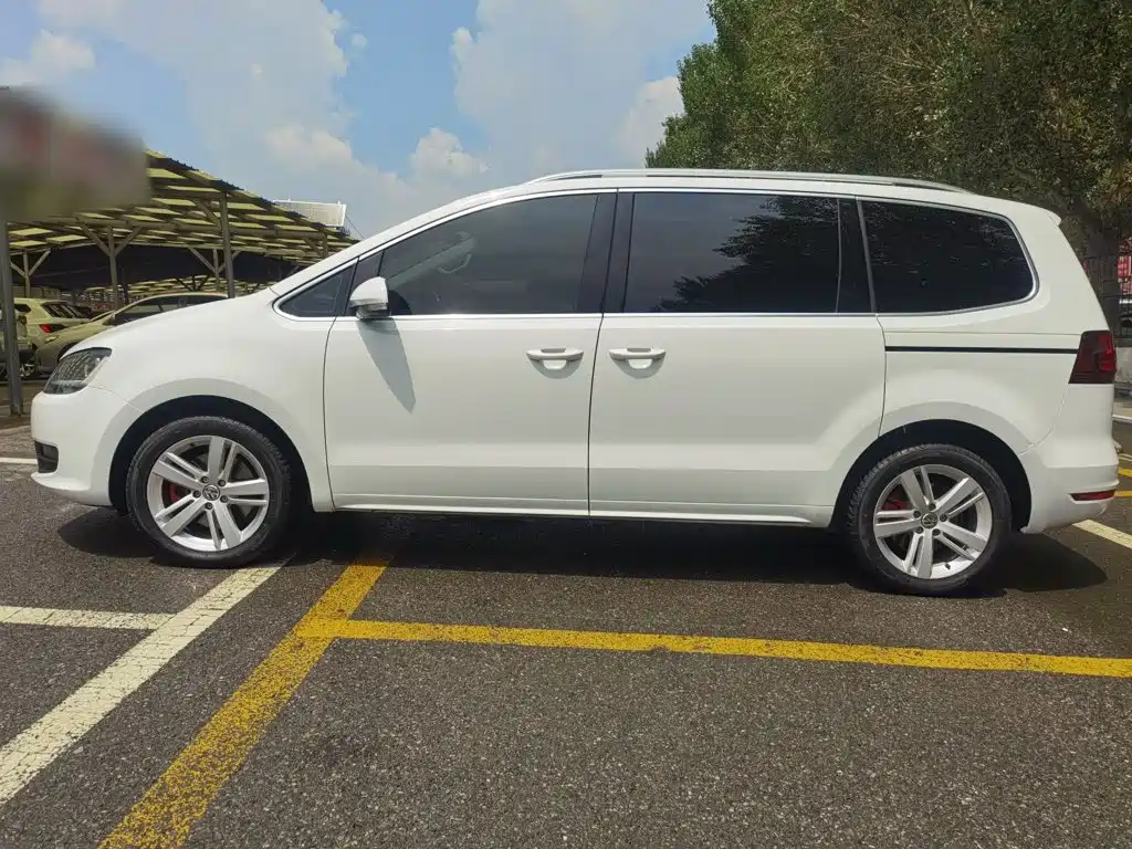 Volkswagen Sharan 2018 2018 380TSI Comfort 6-Seater