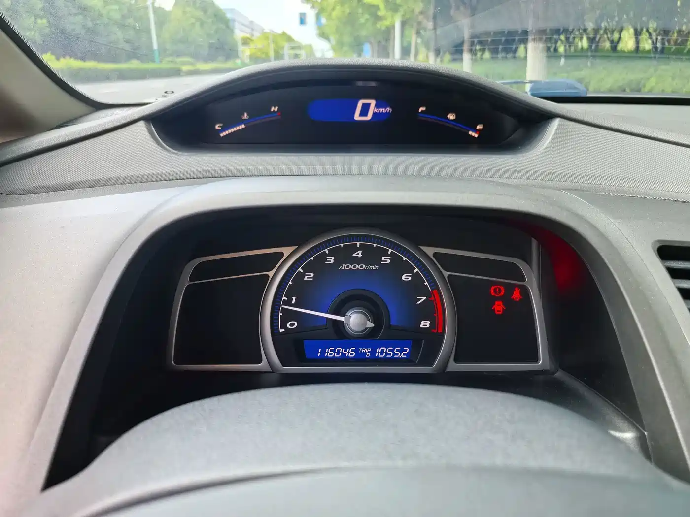 CIIMO CIIMO 2014 2012 1.8L Manual