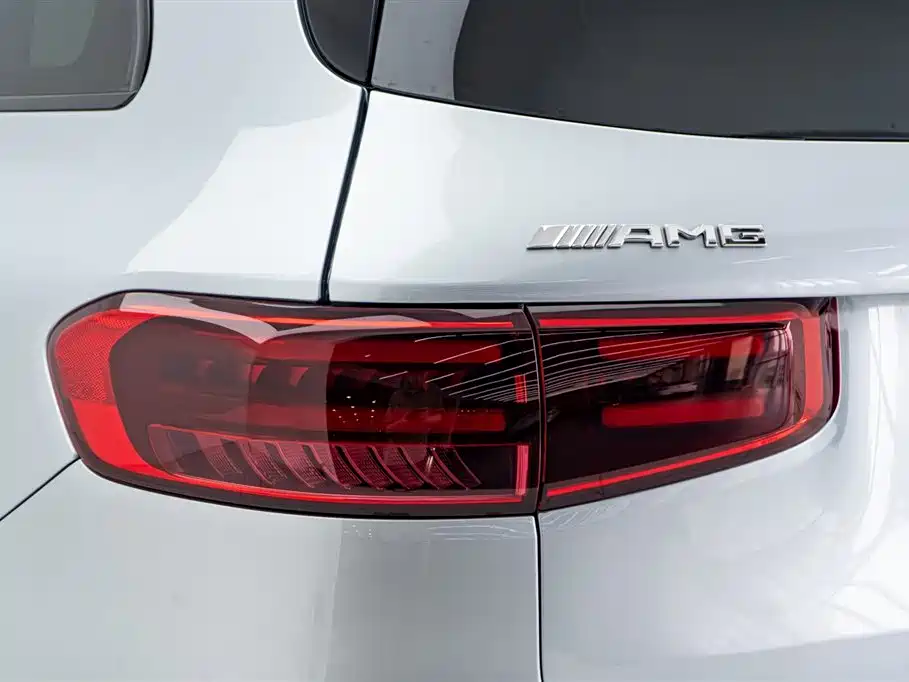 Mercedes-Benz GLB AMG 2024 AMG GLB 35 4MATIC фото 23