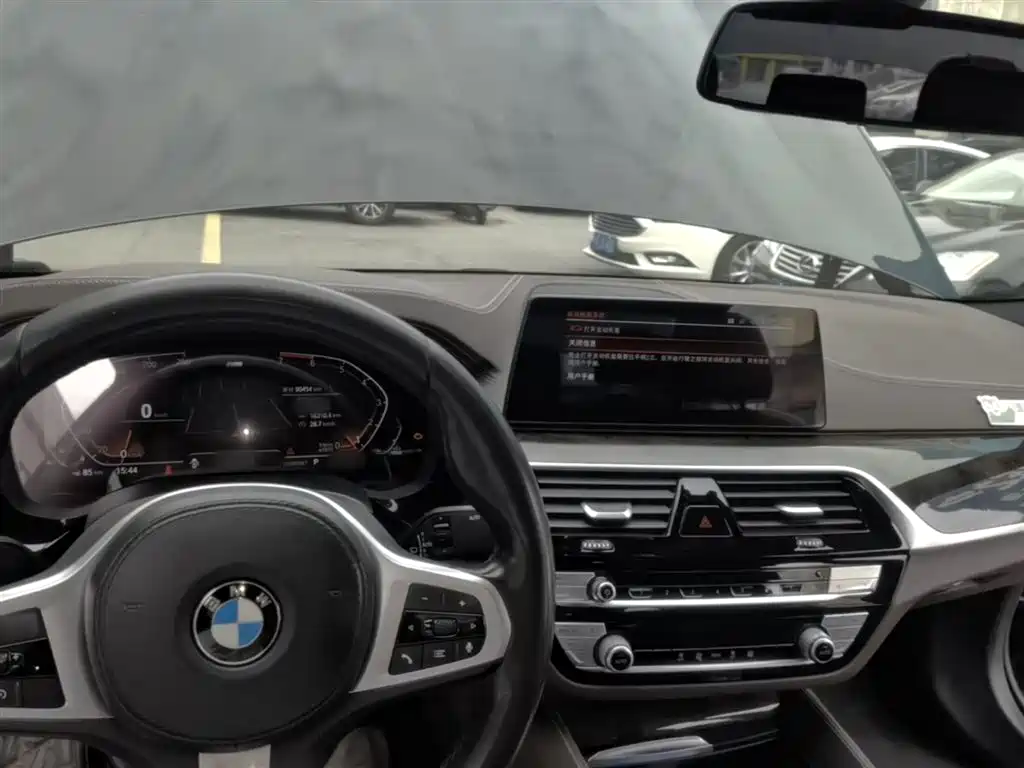 BMW 5 Series 2020 525Li M Sport Package фото 10