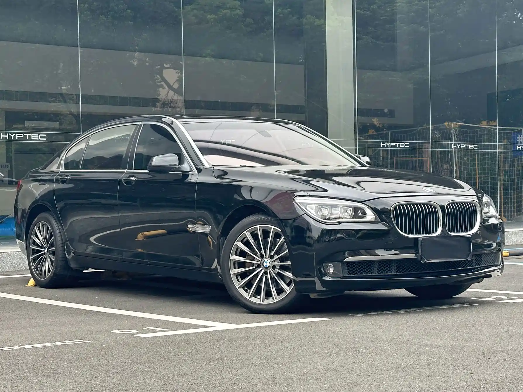 Фото 5 - BMW 7 Series