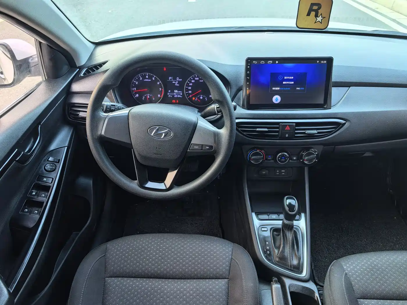 Hyundai Elantra 2018 1.6L Automatic Pleasing Edition GL China VI фото 15