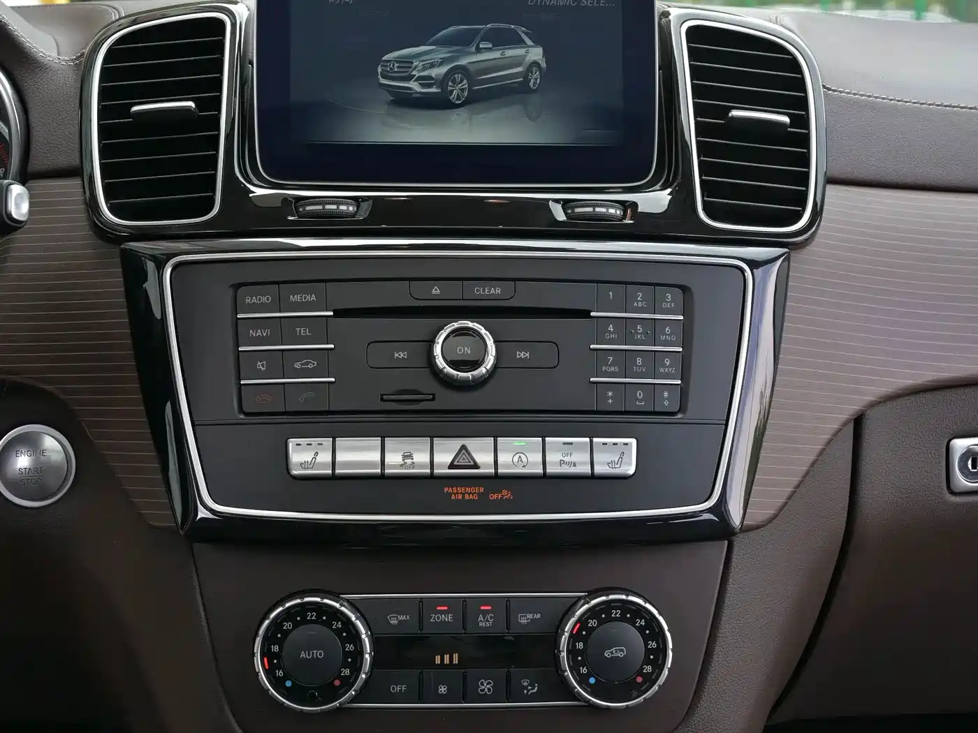 Mercedes-Benz GLE 2018 GLE 400 4MATIC Ultimate Edition фото 9