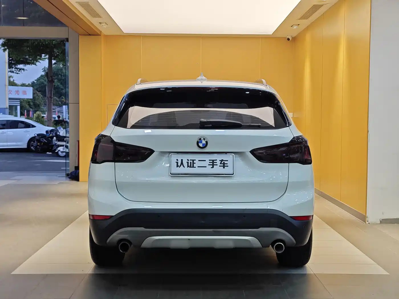 BMW X1 2019 sDrive18Li Fashion Model фото 30