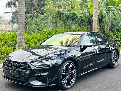 Audi A7L