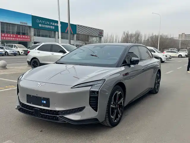  Hongqi Hongqi EH7 2024 Model 820 Pro