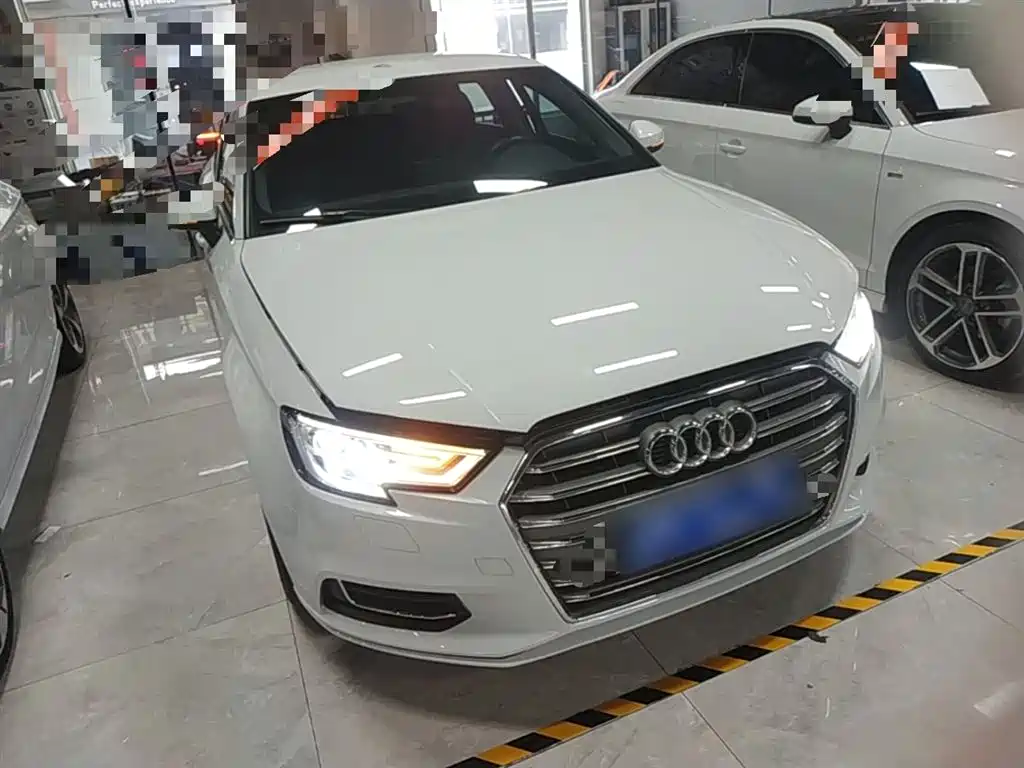 Audi A3 2019 Limousine 35 TFSI Progressive China VI фото 4