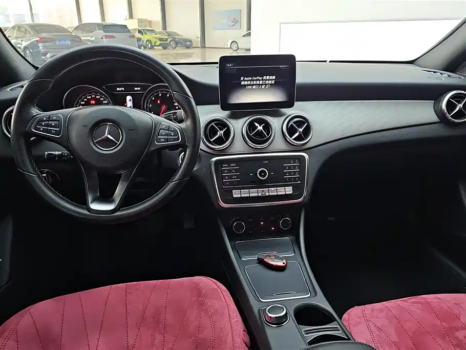 Mercedes-Benz CLA (Import) 2018 CLA 200 Fashion Edition фото 12