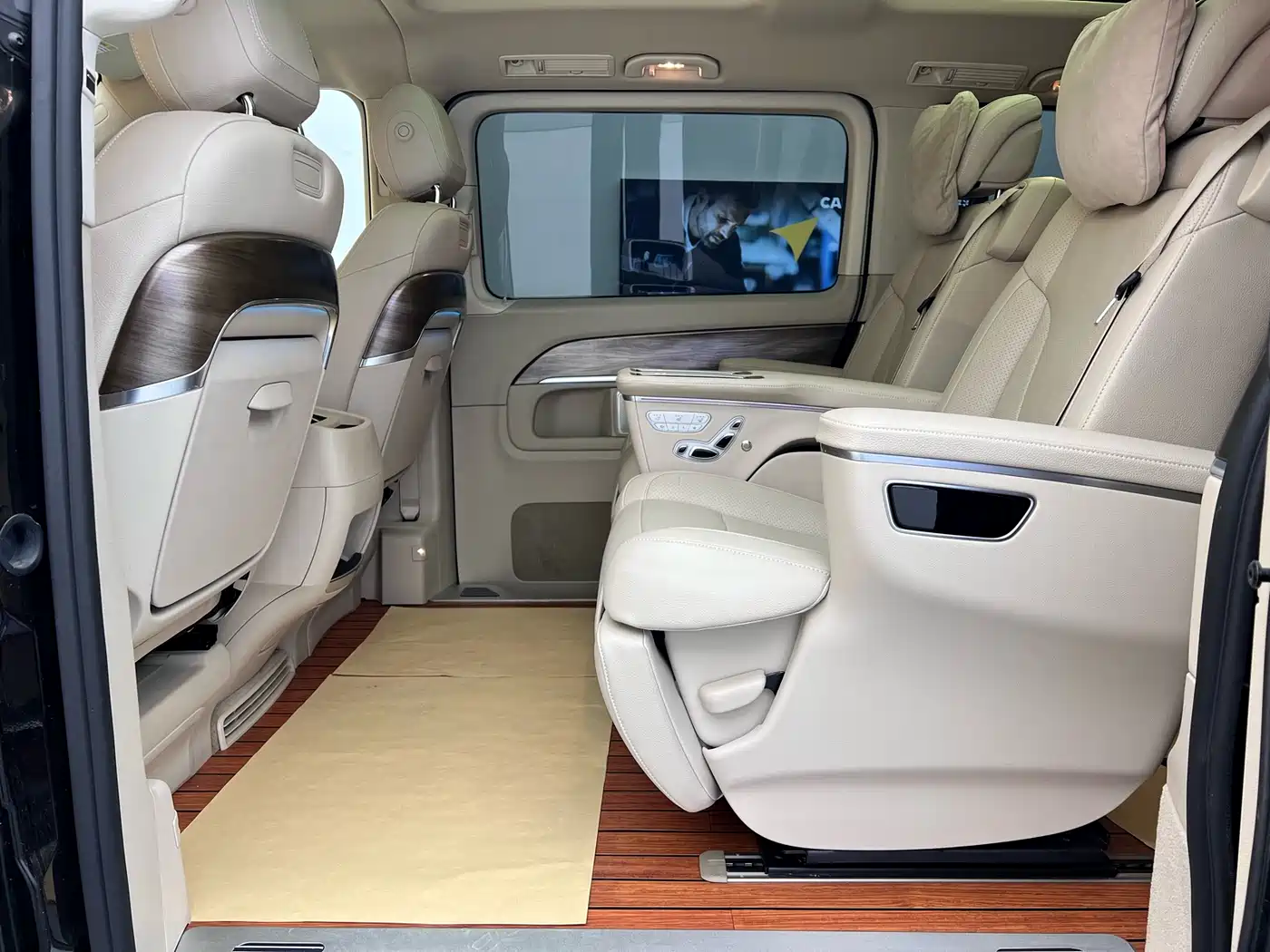 MERCEDES-BENZ V CLASS