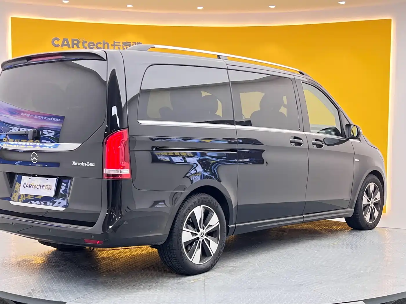 Mercedes-Benz V-Class 2022 V 260 L Long Wheelbase Prestige Edition фото 39