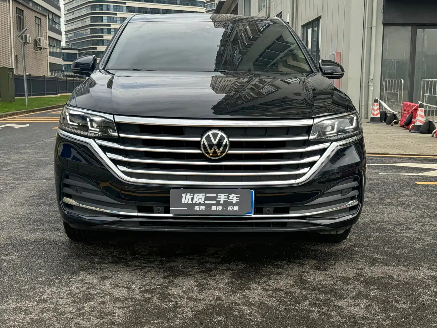 Volkswagen Viloran 2023 330TSI Luxury Edition фото 2