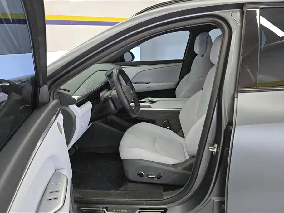 ARCFOX EXTREME FOX POLAR FOX ALPHA T5