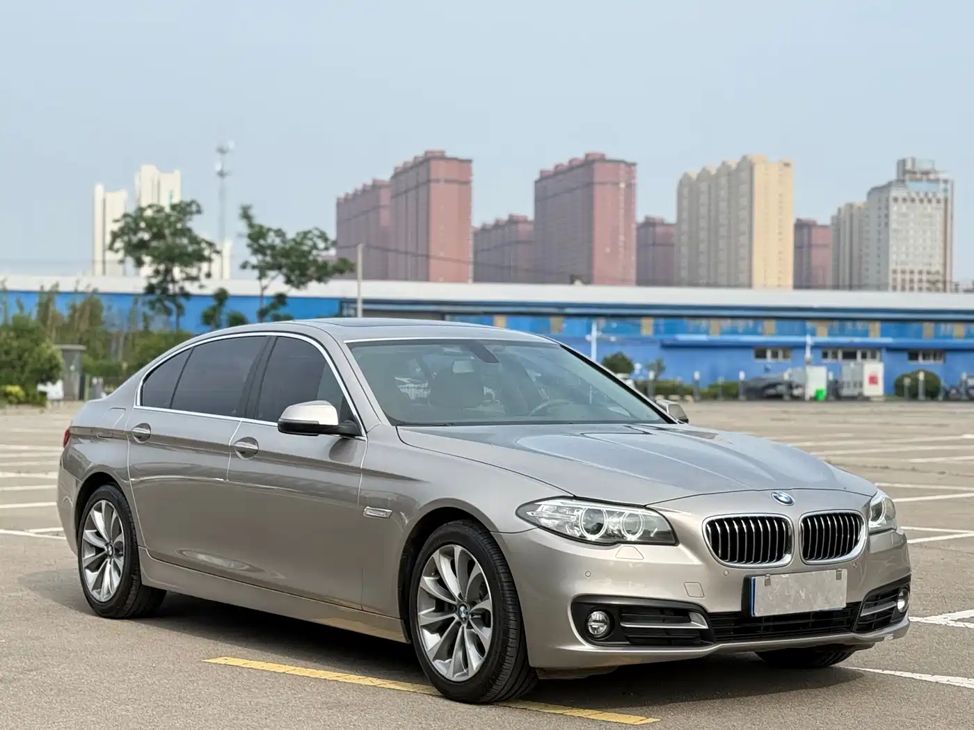 BMW 5 Series 2017 525Li Luxury Design Package фото 3