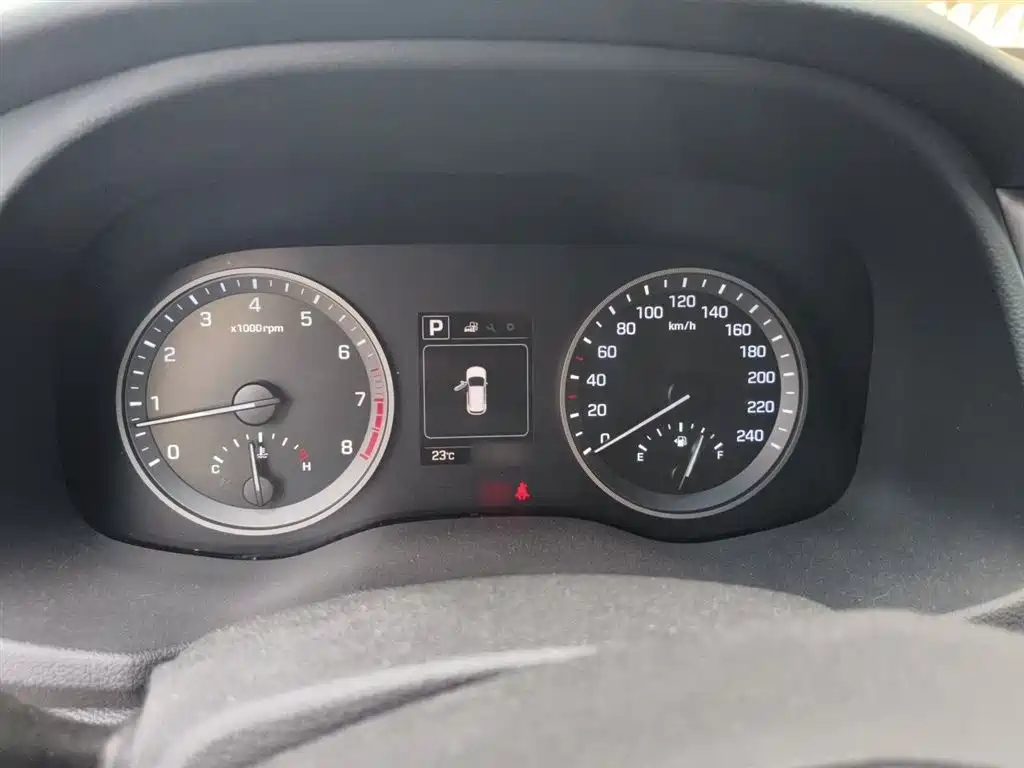 Hyundai Tucson 2015 1.6T Dual Clutch 2WD Smart фото 4