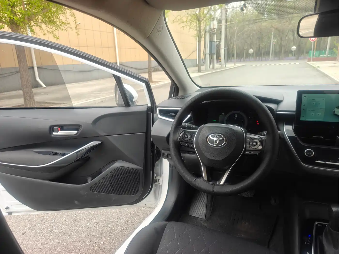 Toyota Corolla 2023 1.8L Smart Hybrid Dual Engine Elite Edition фото 11