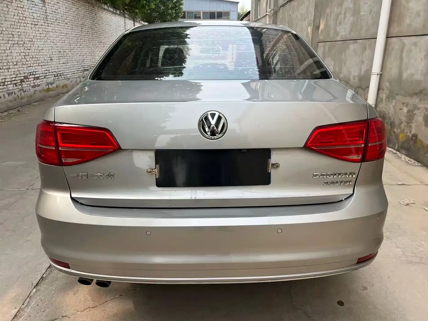 Volkswagen Sagitar 2015 230TSI Automatic Comfort фото 8