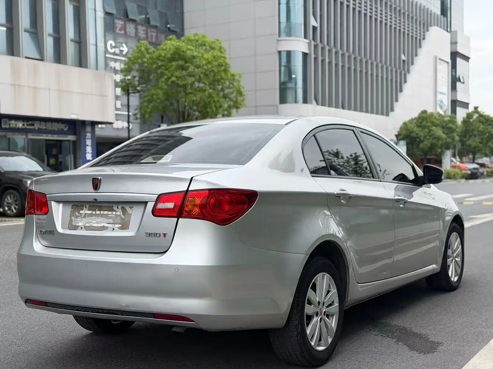 Фото 16 - Roewe 350