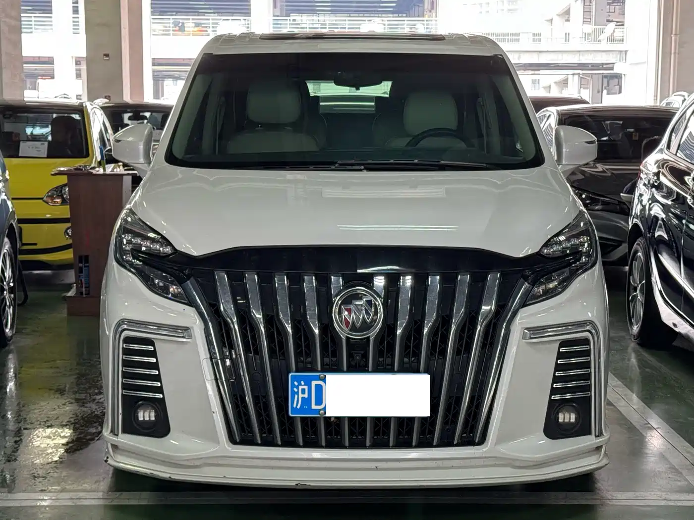 Buick GL8 2021 ES Landlord 653T Comfort фото 2