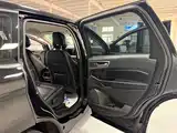Фото 14 - Ford Edge