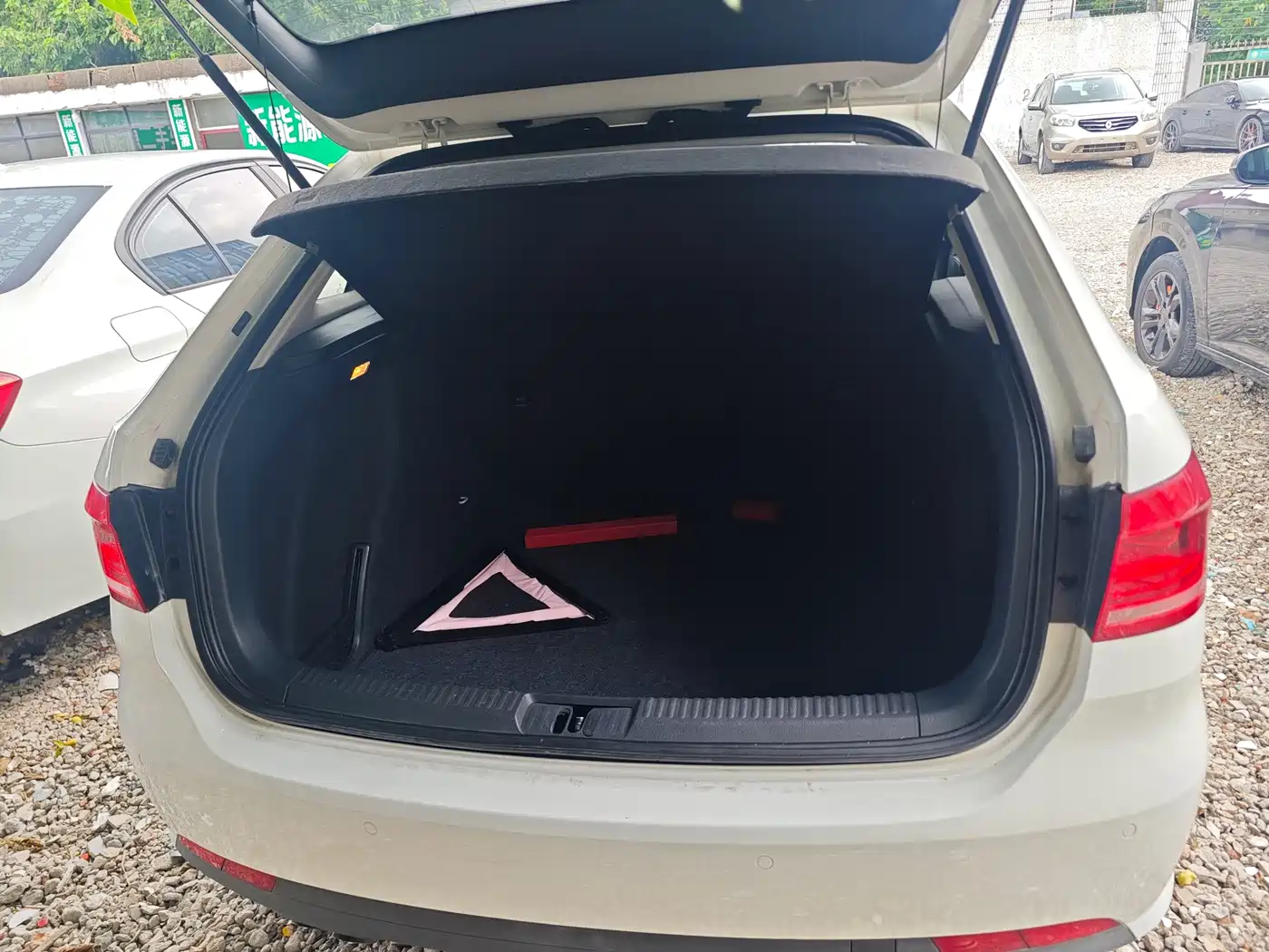 Photo 14 - Volkswagen Lavida Tour