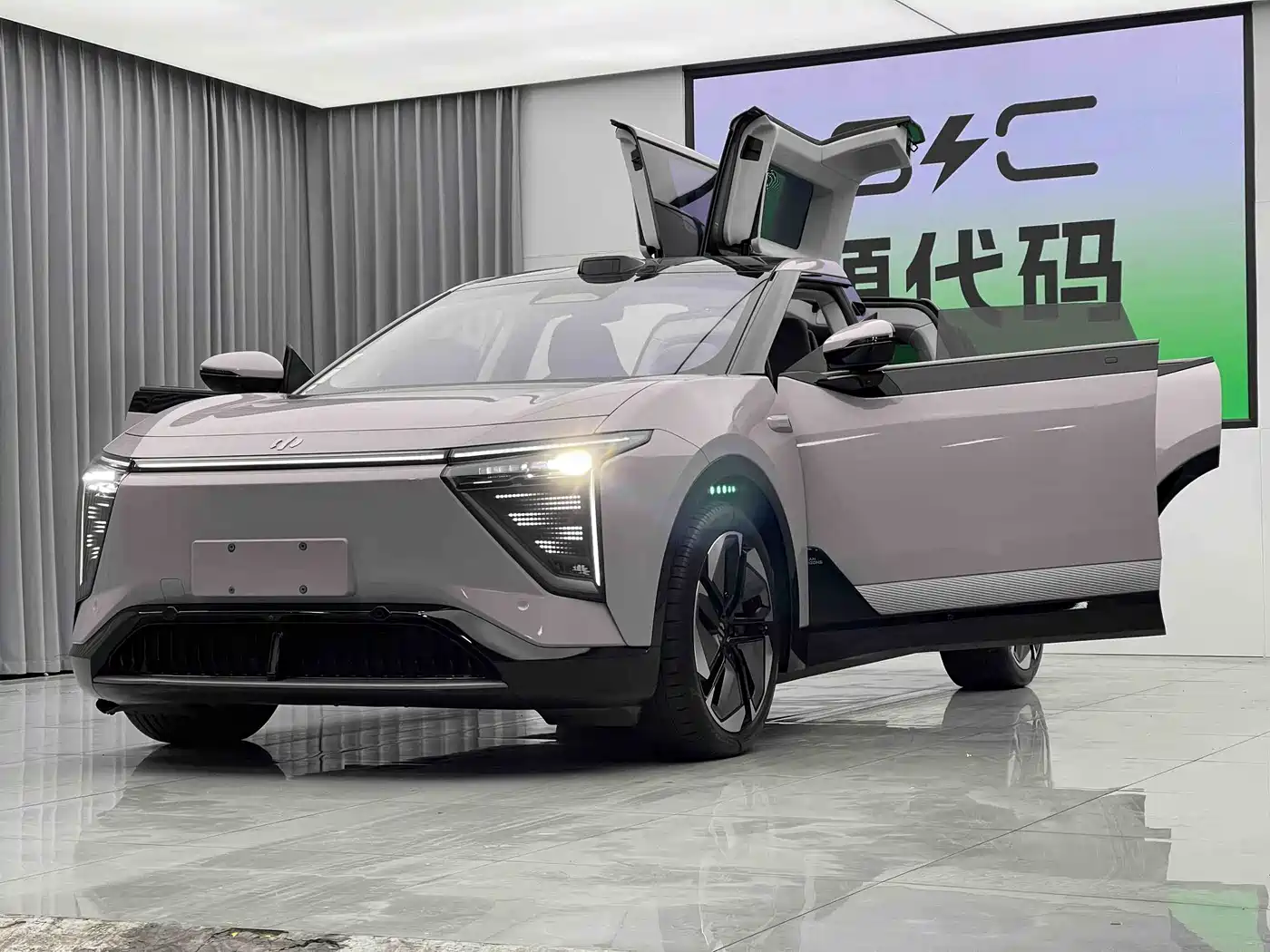 HiPhi GAO HE HIPHI Y