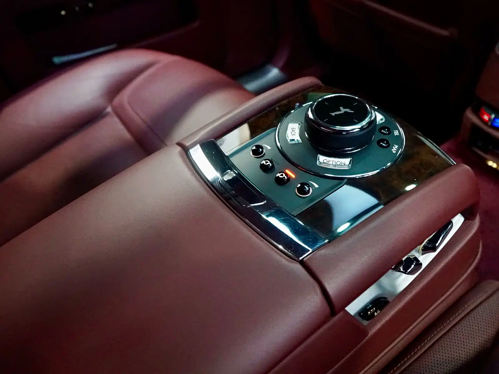 Фото 22 - Rolls-Royce Ghost