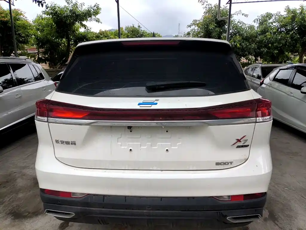 Changan Oshan X7 PLUS 2023 2022 1.5T Blue Whale Edition Auto Executive