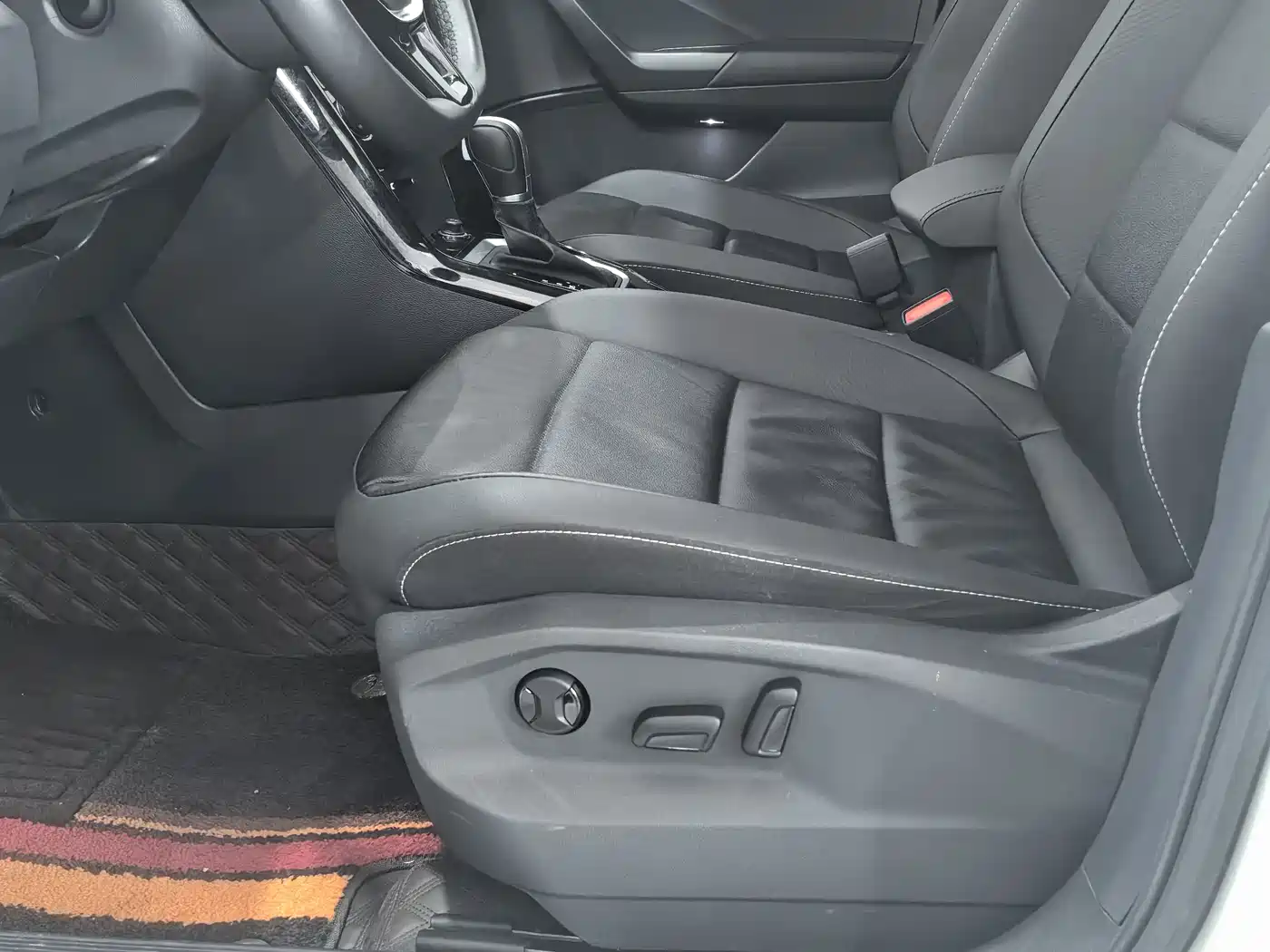 Volkswagen T-ROC 2022 280TSI DSG 2WD Comfort PLUS фото 12