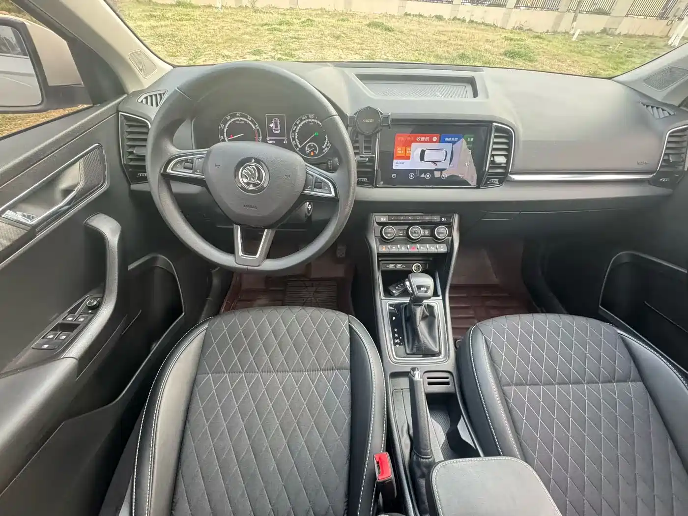 Škoda Karoq 2019 TSI280 Smart Drive Luxury Edition China V фото 9