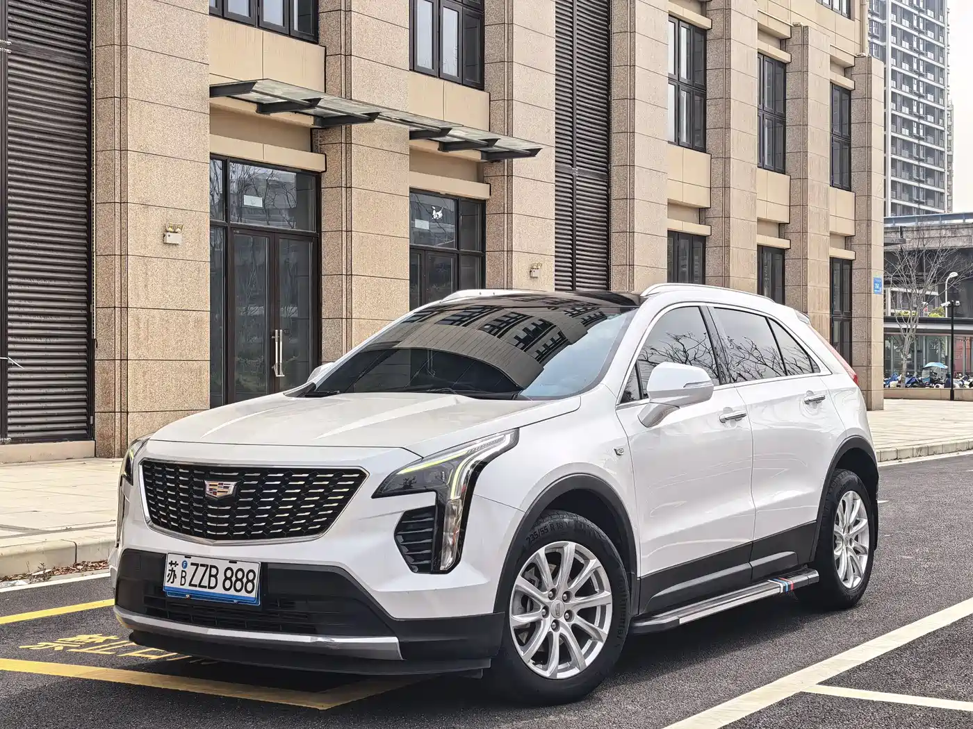 CADILLAC XT4