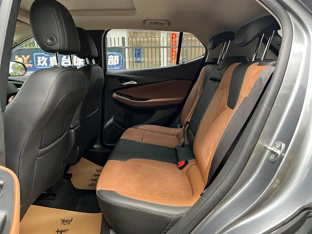Buick Encore GX 2020 20T CVT 2WD Luxury Model фото 4