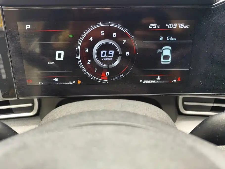 Hyundai Elantra 2021 1.5L CVT LUX Premium Edition фото 14