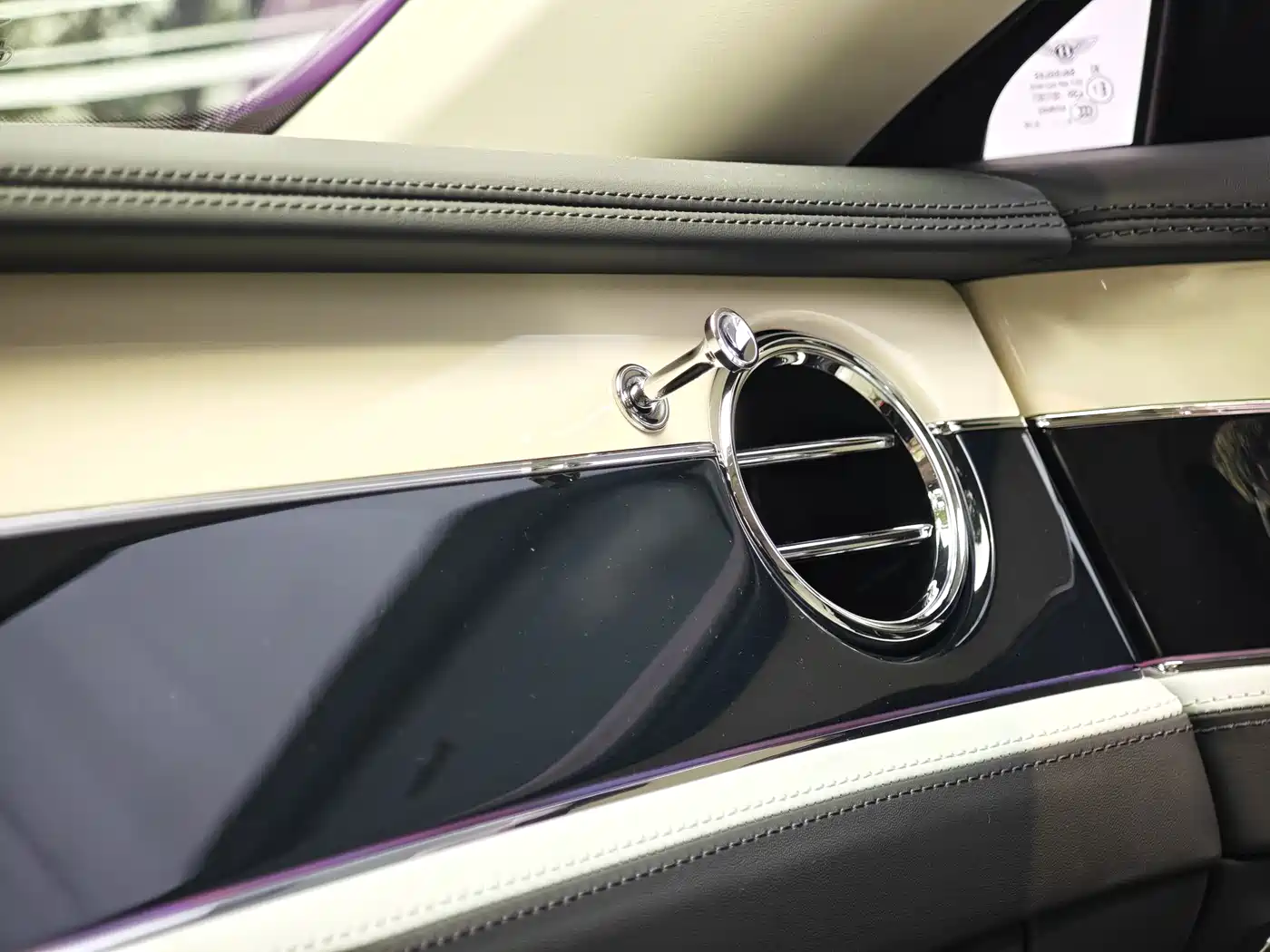 BENTLEY FLYING SPUR PLUG-IN HYBRID