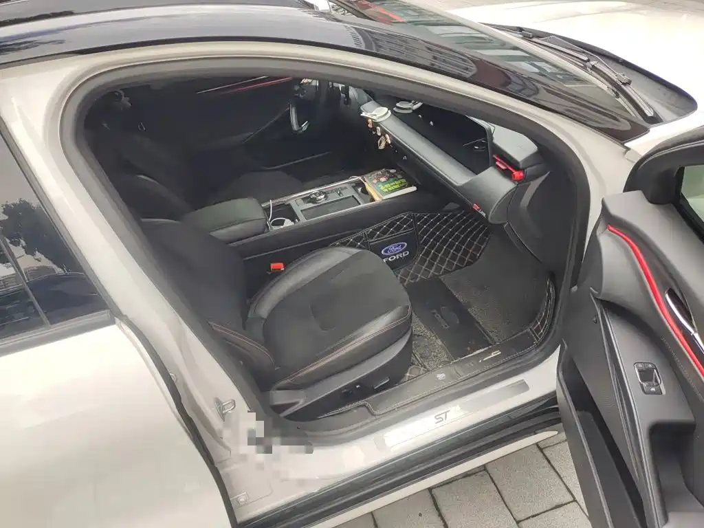 Ford EVOS 2023 2022 EcoBoost 245 ST-Line
