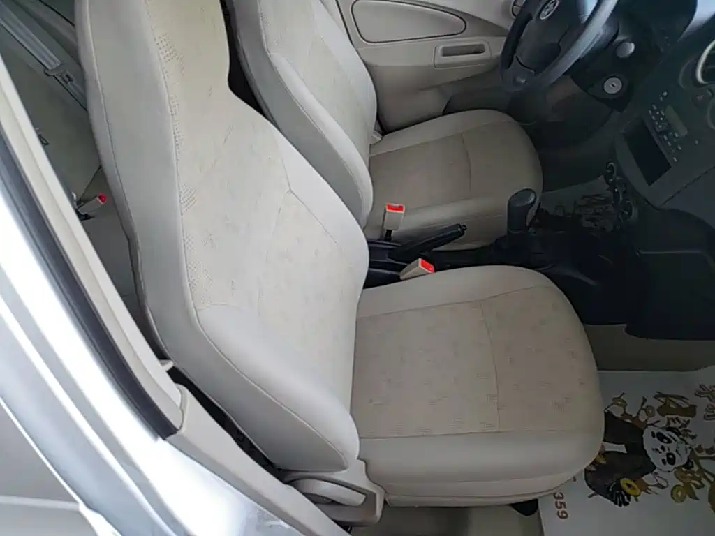 Venucia R30 2016 2014 1.2L Manual Premium Edition