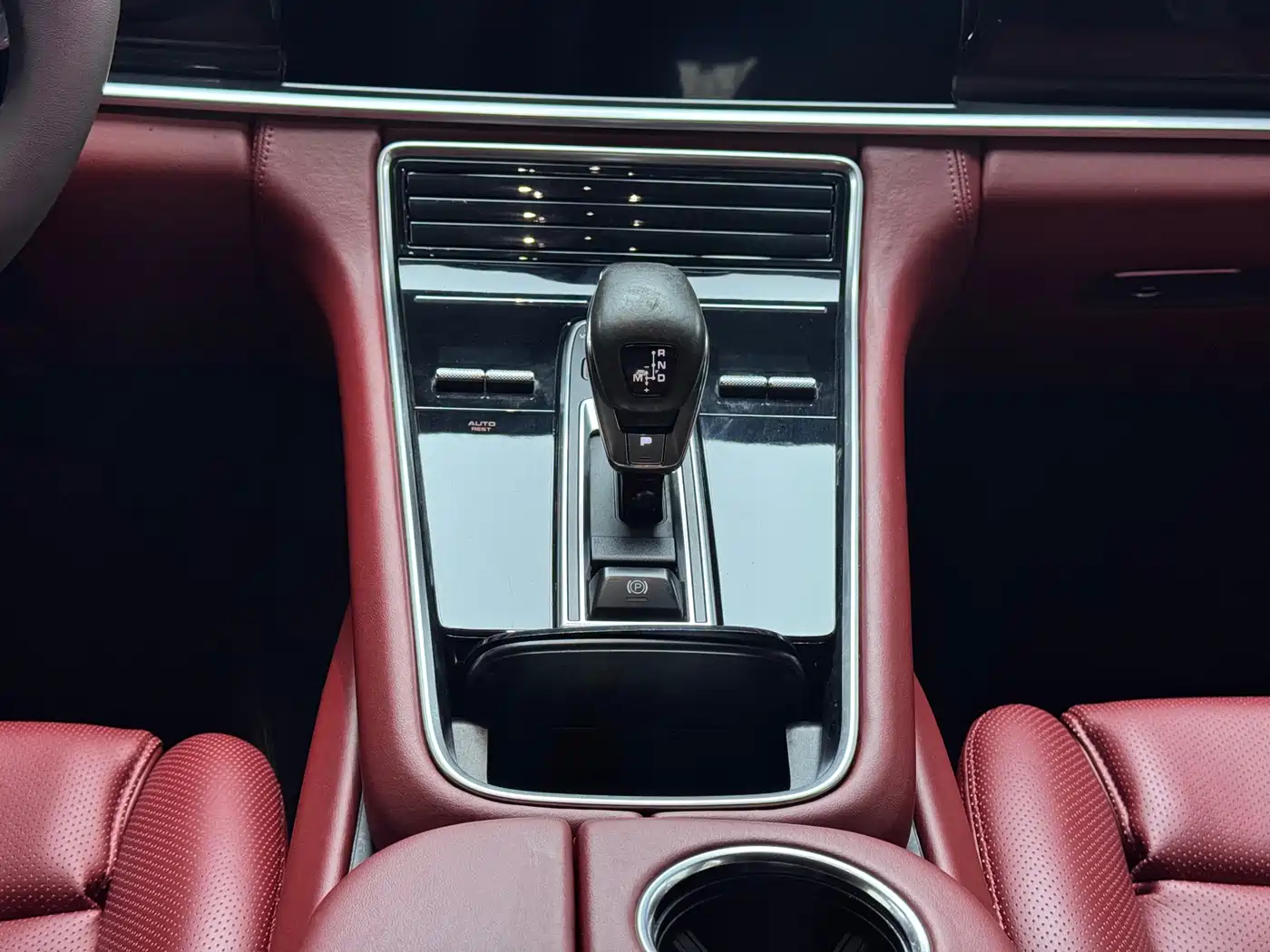 Porsche Panamera 2017 Panamera 3.0T фото 16