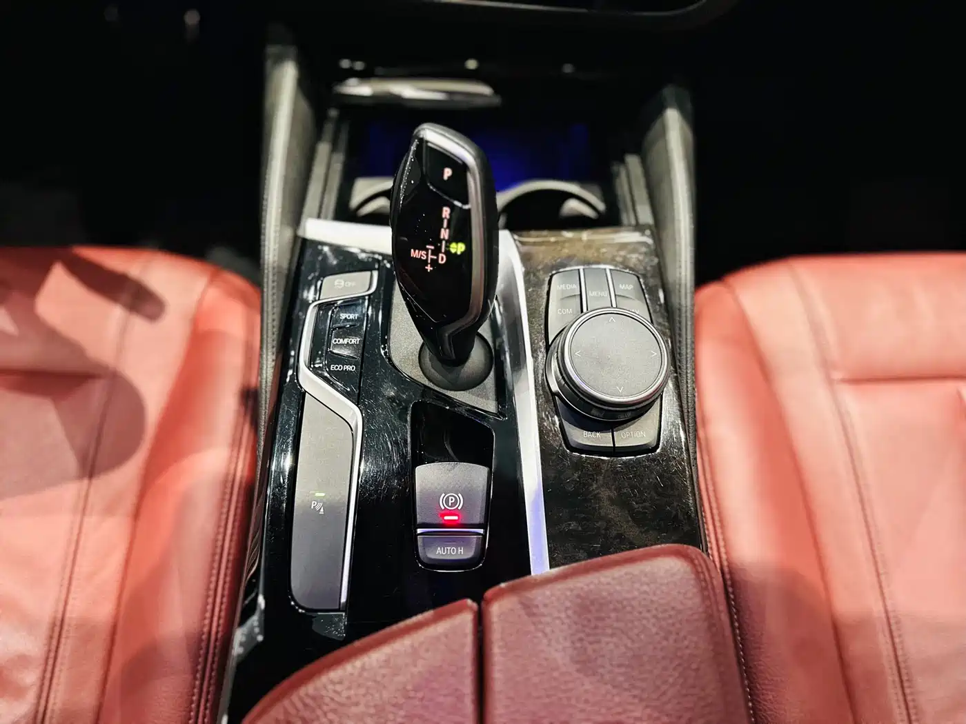BMW 5 Series 2019 530Li Leading M Sport Package фото 9